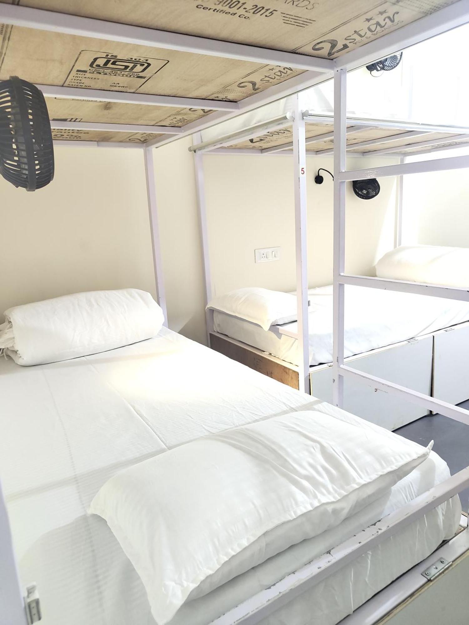 Hostel Hot - House Of Travellers, Vagator Zimmer foto